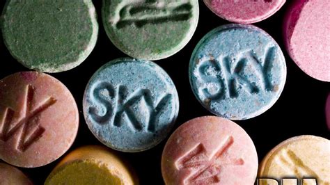 Jul 8, 2022 · Molly, a drug also known as ecstasy or scientifically as MDMA, can be detected in some bodily fluids for up to three days. It may stay in your system longer depending on the dose. 